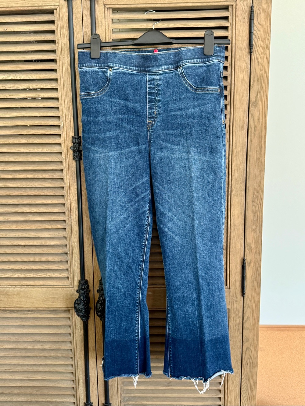 SPANX Mid/ Dark Blue Wide Leg Jeans with Frayed Hem